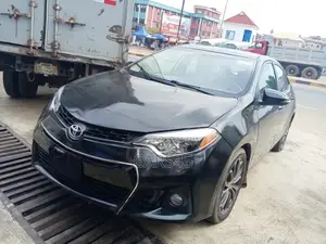 Toyota Corolla 2014 Black