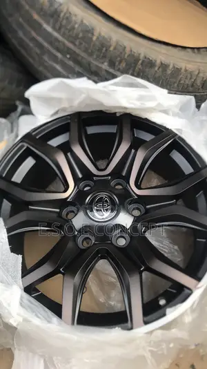 Hilux Alloyed RIM R17