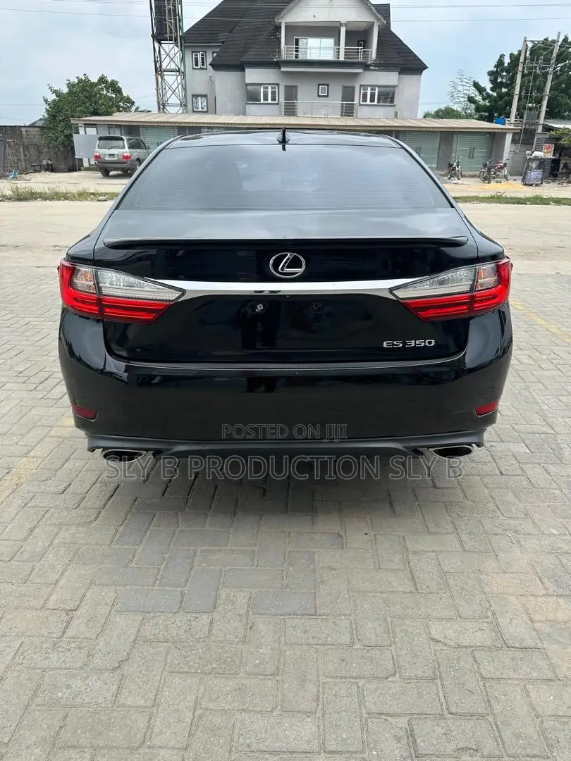 Lexus ES 2018 Black