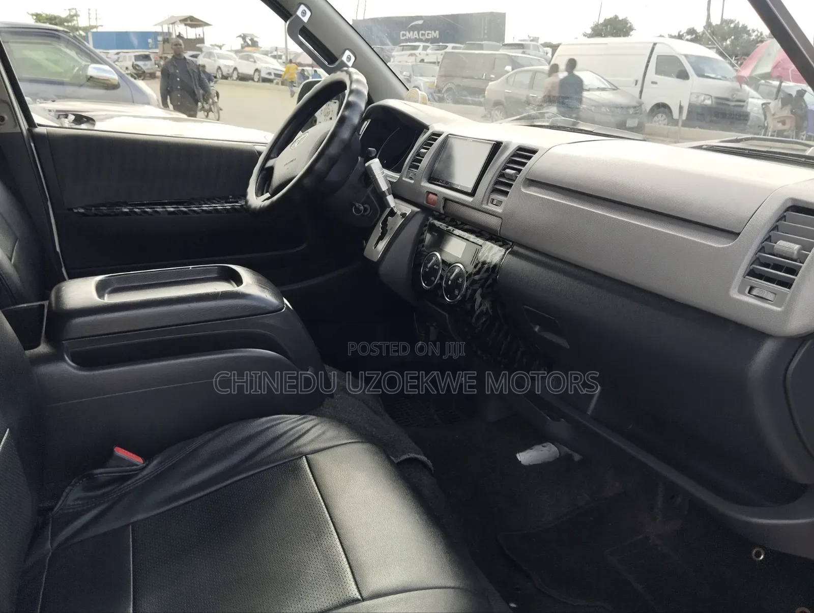 Toyota HiAce 2014 White