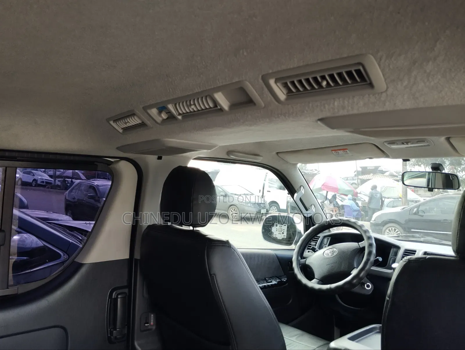 Toyota HiAce 2014 White