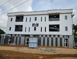 Furnished 8bdrm Apartment in Nnewi for sale