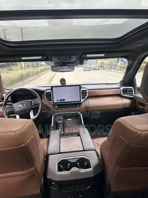 Toyota Tundra 1794 Edition CrewMax 4WD SB w/6.5' Bed 2025 Gray
