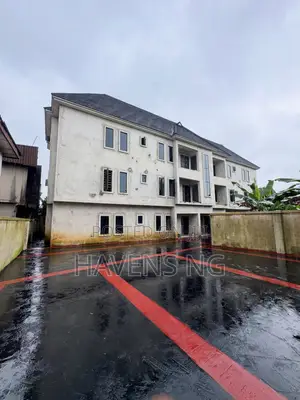 11bdrm Block of Flats in Obio-Akpor for sale