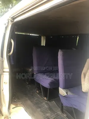 Toyota HiAce 2013 White