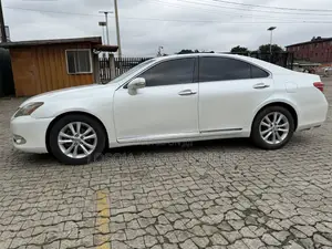 Lexus ES 350 2012 White