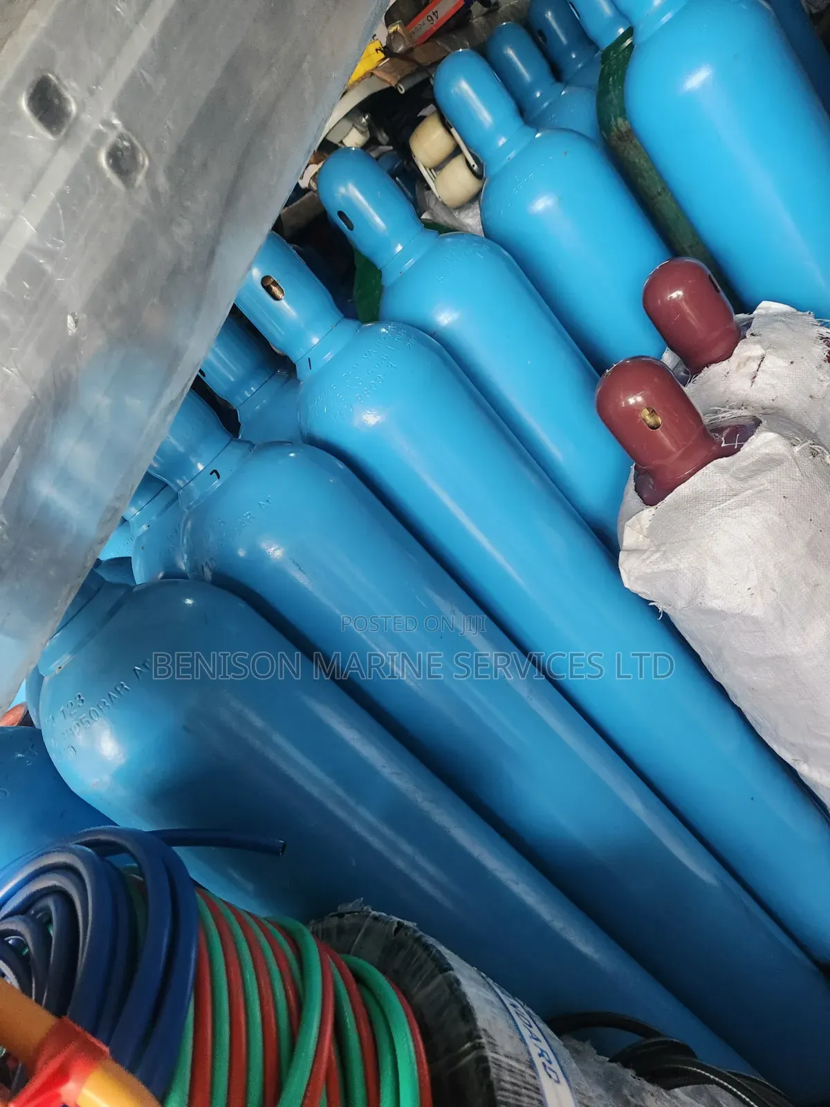 Oxygen Industrial Gas With Content