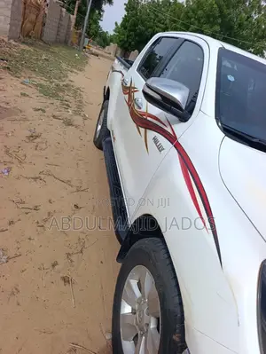 Toyota Hilux 2015 White