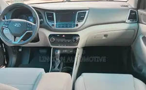 Hyundai Tucson Limited AWD 2018 Black