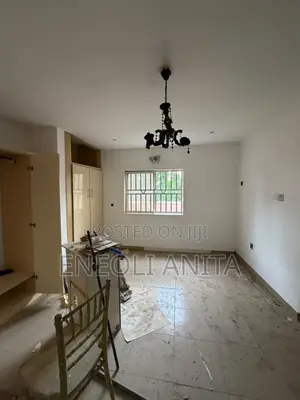 2bdrm Block of Flats in Wuse 2 for rent