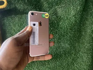 Apple iPhone 7 128 GB Gold