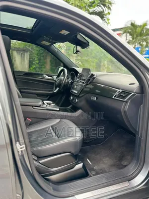 Mercedes-Benz GLE-Class 2018 Blue