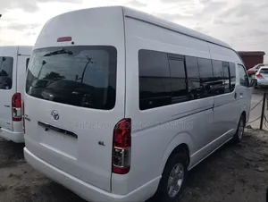 Toyota HiAce 2013 White