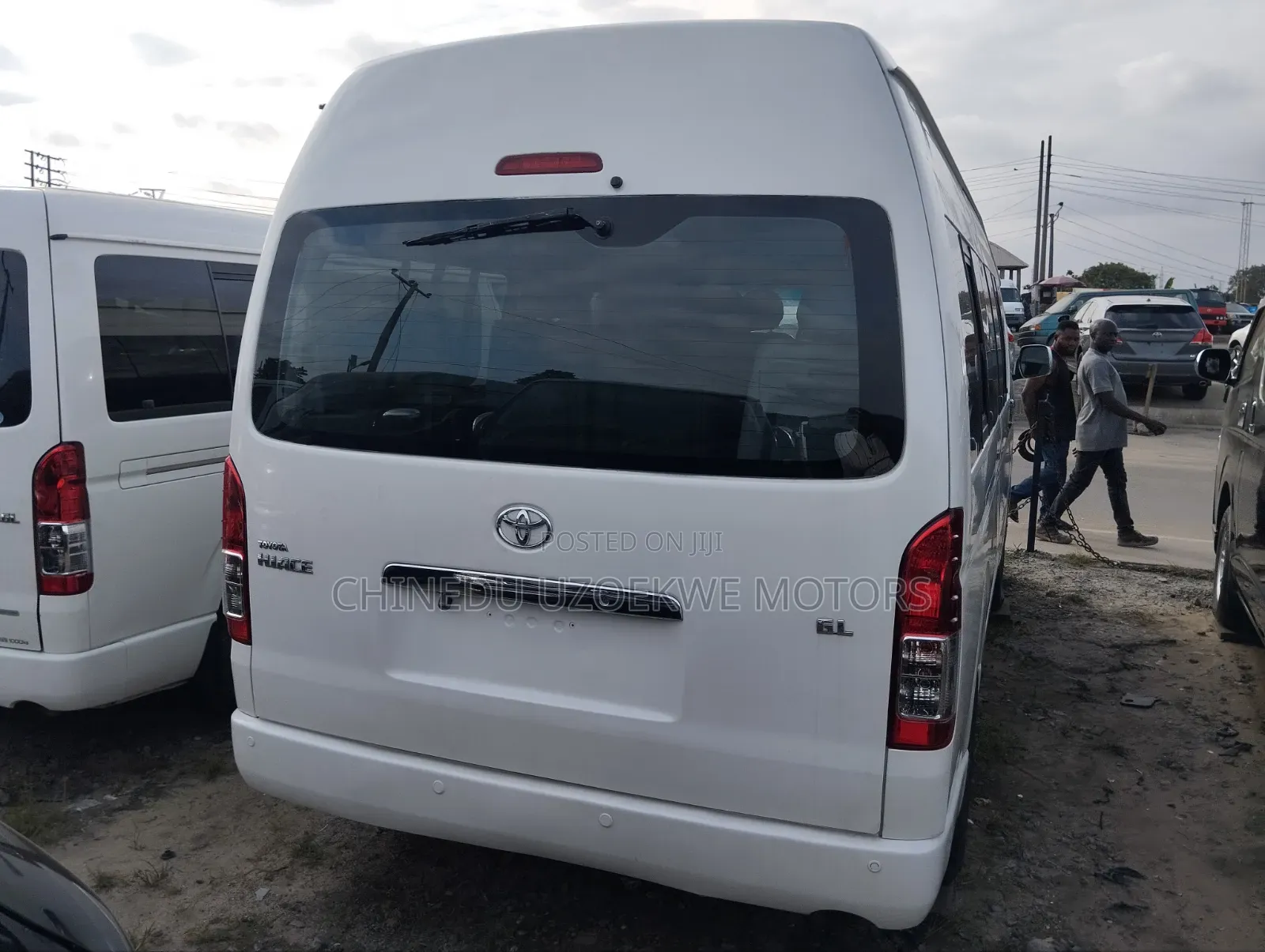 Toyota HiAce 2013 White
