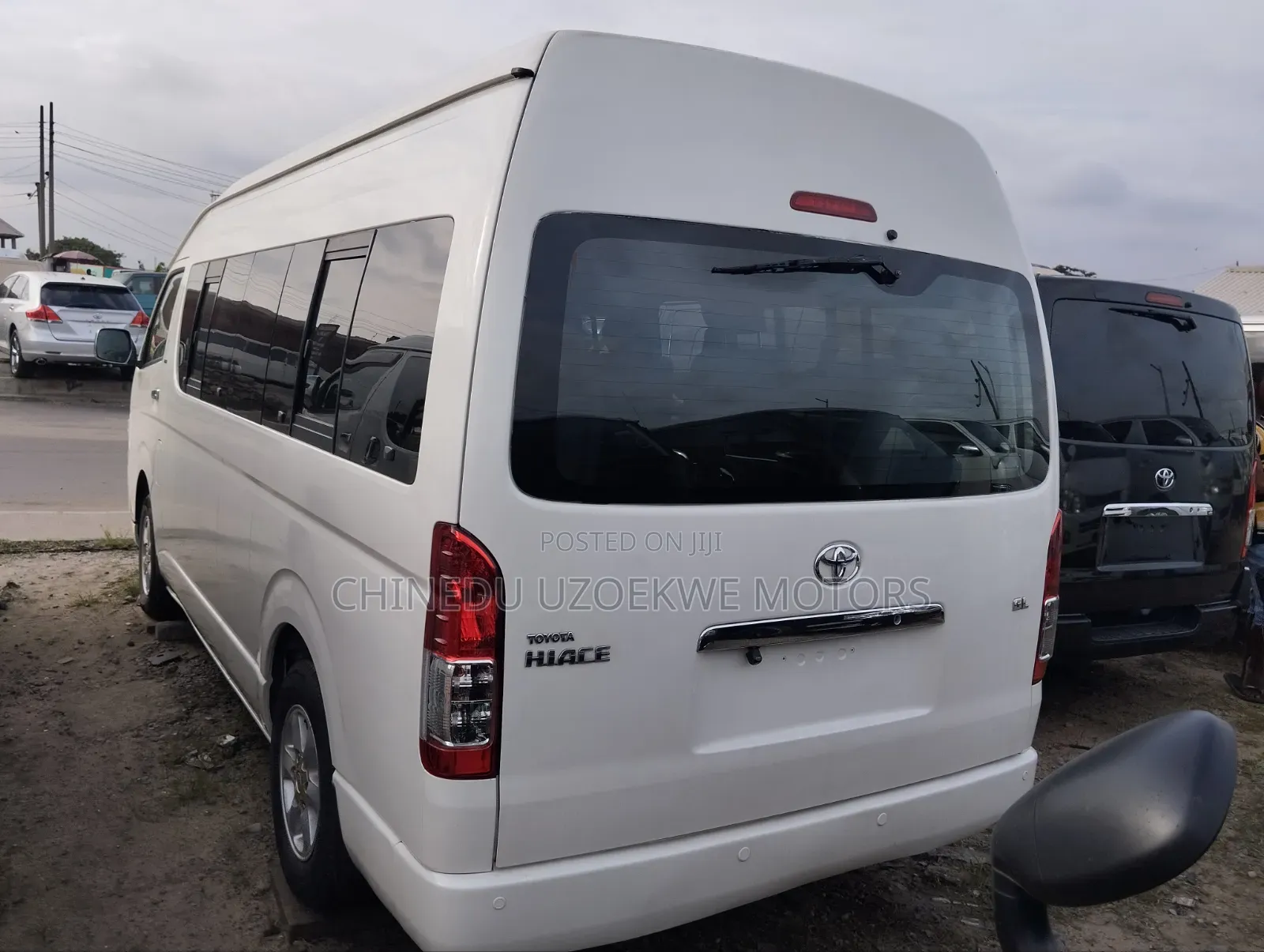 Toyota HiAce 2013 White