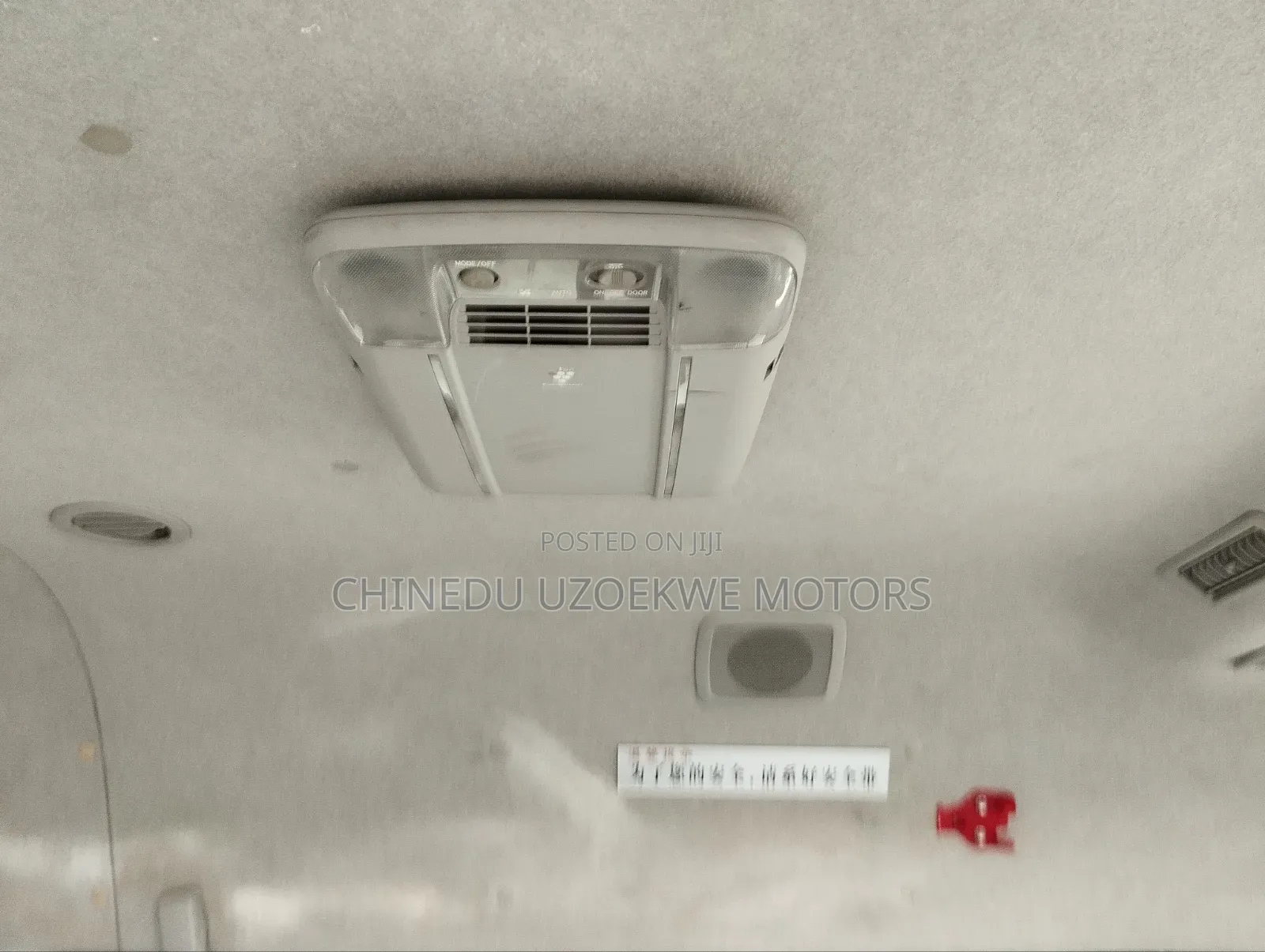 Toyota HiAce 2013 White