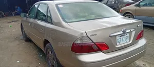 Toyota Avalon 2005 Gold