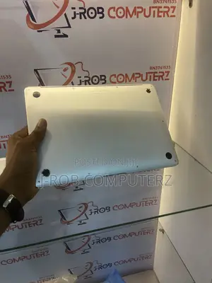 Laptop Apple MacBook Air 2019 16GB Intel Core i5 SSD 256GB