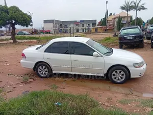 Honda Accord 2001 White