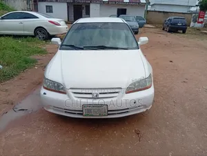 Honda Accord 2001 White