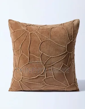 Pillow for U