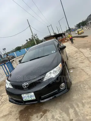 Toyota Camry SE 4dr Sedan (2.5L 4cyl 6A) 2012 Black