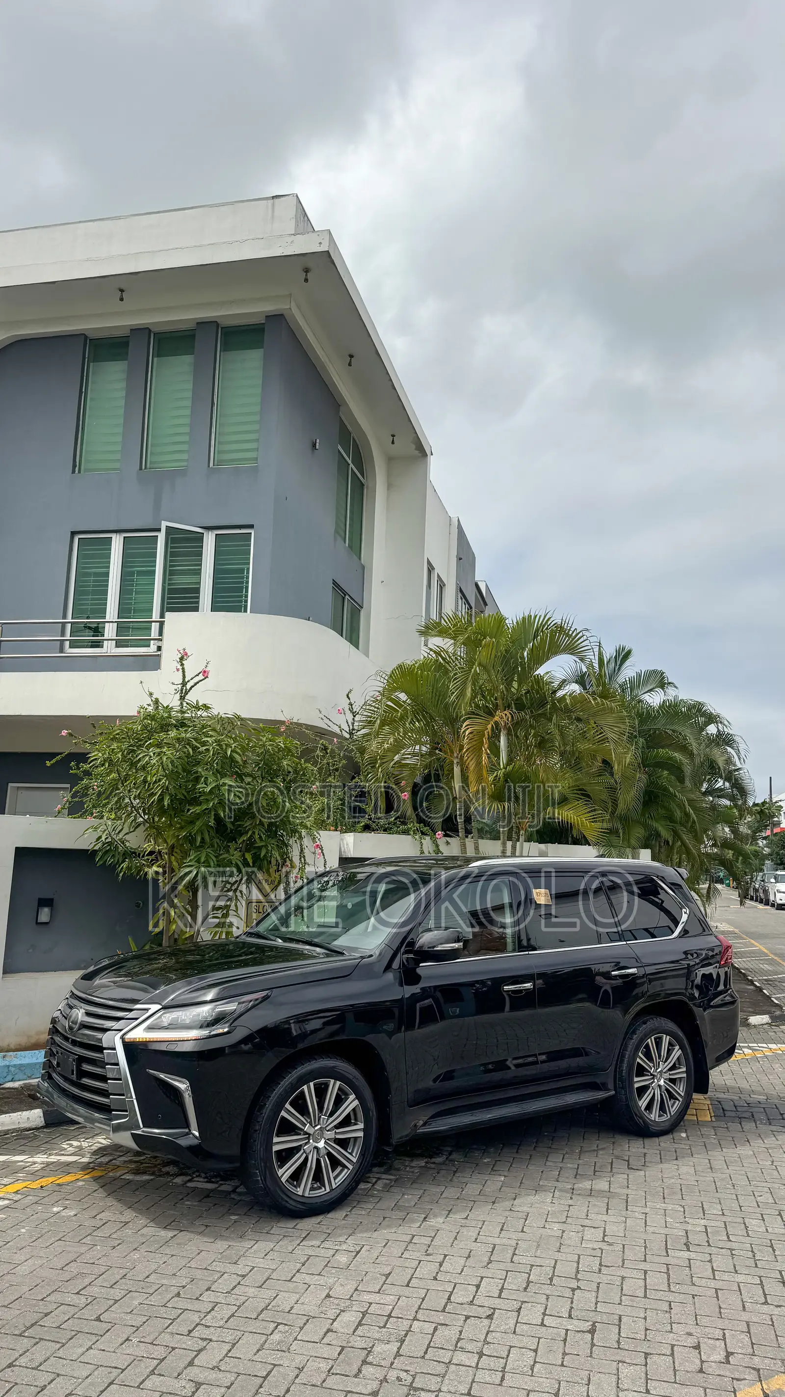 Lexus LX 2017 Black