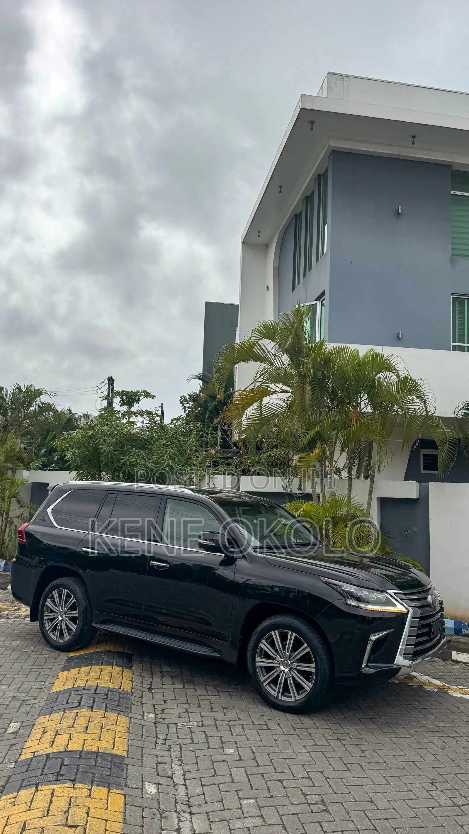 Lexus LX 2017 Black