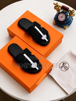 Hermès Classic Sandals/Slippers
