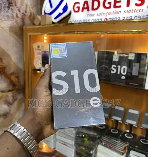 New Samsung Galaxy S10e 128 GB Black