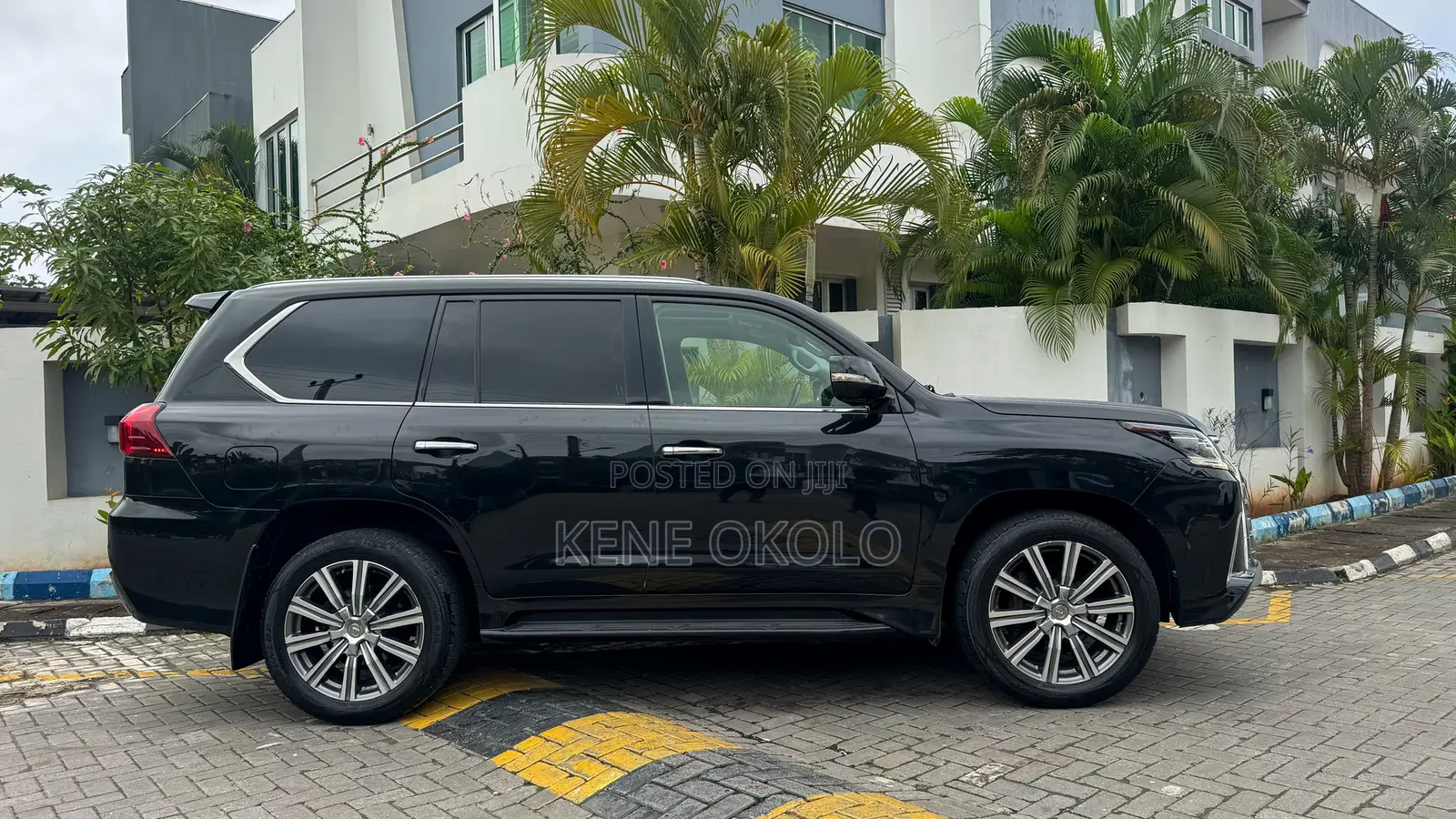 Lexus LX 2017 Black