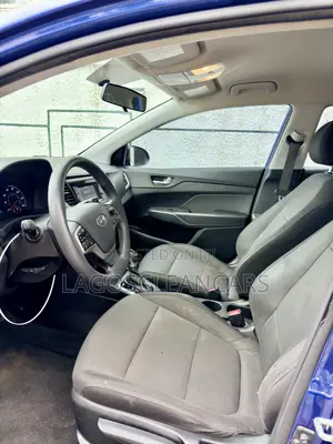 Hyundai Accent SE 2019 Blue