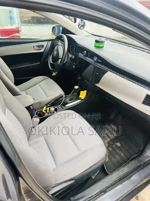 Toyota Corolla LE Eco Plus 4dr Sedan (1.8L 4cyl CVT) 2016 Black