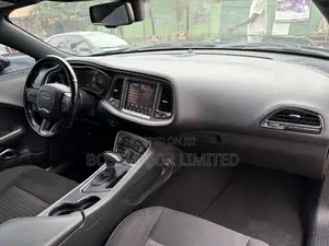 Dodge Challenger SRT Hellcat RWD 2019 Black