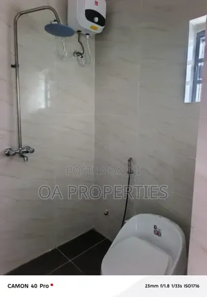 2bdrm Block of Flats in Kolapo Ishola Gra for rent