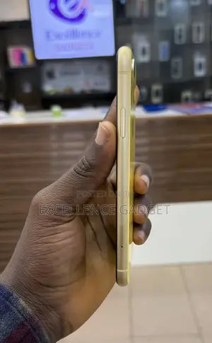 Apple iPhone XR 64 GB Yellow
