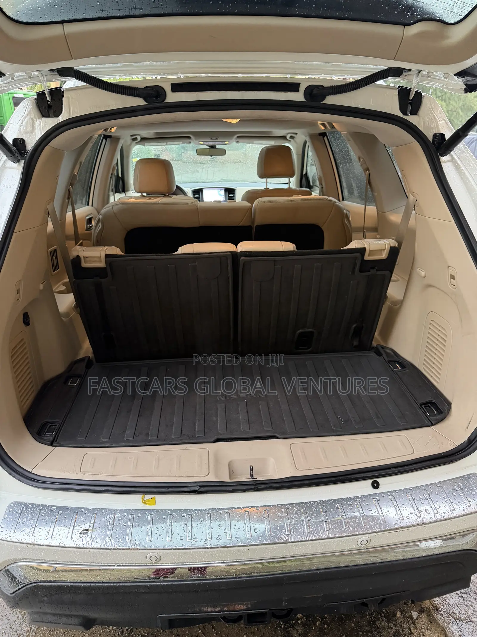 Nissan Pathfinder SL 2018 White