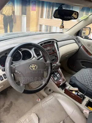 Toyota Highlander Limited V6 2005 Blue
