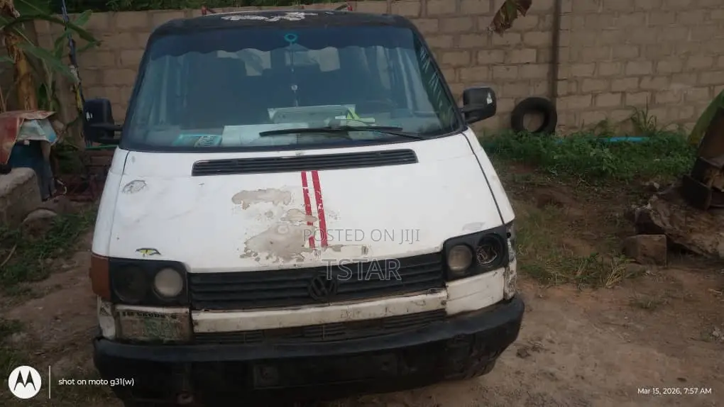 Volkswagen Transporter 1999 White