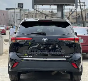 Toyota Highlander XLE 2021 Black