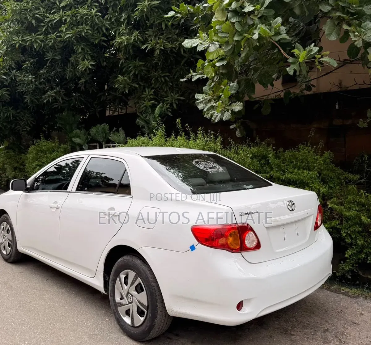 Toyota Corolla 2009 White