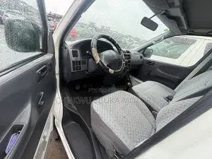 Toyota HiAce 2002 White