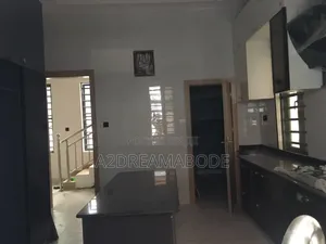 5bdrm Duplex in Ikeja for rent