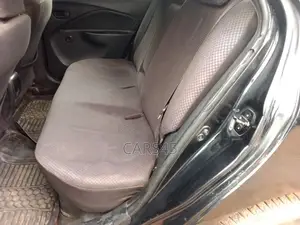 Toyota Yaris 2010 Black