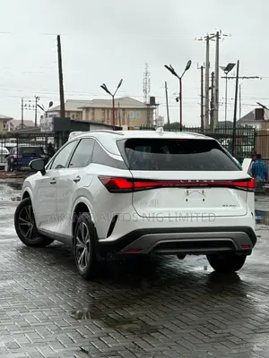 Lexus RX 350 AWD 2023 White