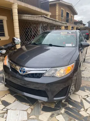 Toyota Camry 2012 Gray