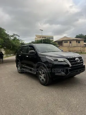 Toyota Fortuner 2.4 D AWD 2021 Black