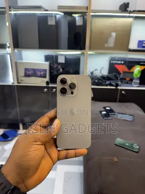 Apple iPhone 16 Pro 128 GB Gray