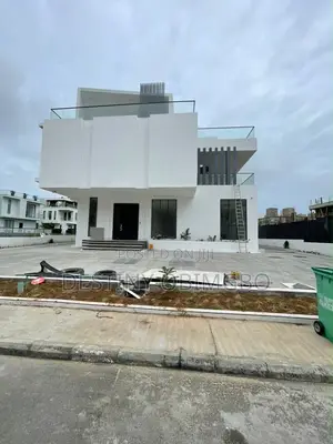 5bdrm Duplex in Ikate for sale