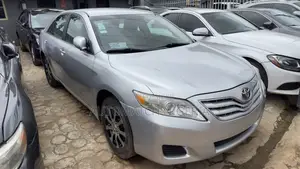 Toyota Camry LE 4dr Sedan (2.5L 4cyl 6AM) 2010 Gray